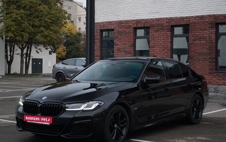 BMW 5 серия, 2021 год, 4 550 000 рублей, 2 фотография