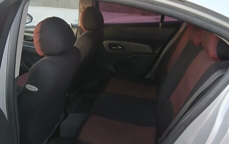 Chevrolet Cruze II, 2010 год, 539 000 рублей, 8 фотография