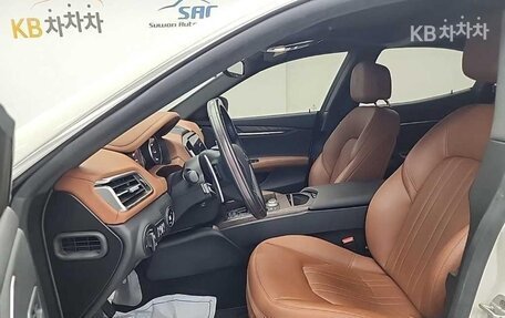 Maserati Ghibli, 2022 год, 4 550 000 рублей, 11 фотография