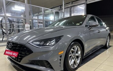 Hyundai Sonata VIII, 2020 год, 2 300 000 рублей, 2 фотография