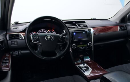Toyota Camry, 2014 год, 1 799 000 рублей, 9 фотография