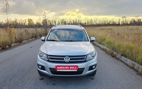 Volkswagen Tiguan I, 2011 год, 1 230 000 рублей, 2 фотография