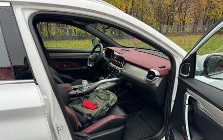 Geely Coolray I, 2023 год, 2 000 000 рублей, 15 фотография