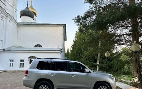 Toyota Land Cruiser 200, 2009 год, 2 750 000 рублей, 4 фотография