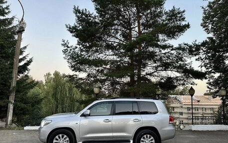 Toyota Land Cruiser 200, 2009 год, 2 750 000 рублей, 6 фотография