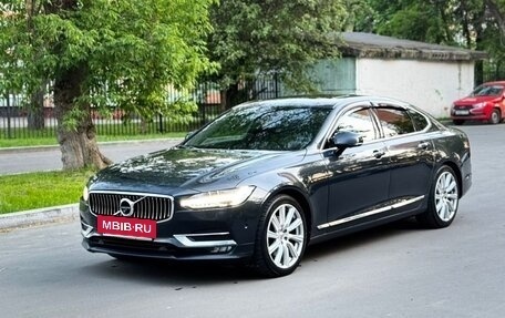 Volvo S90 II рестайлинг, 2017 год, 2 350 000 рублей, 2 фотография