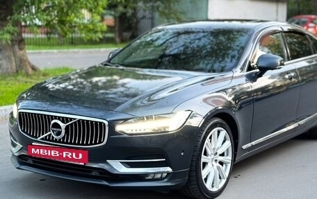 Volvo S90 II рестайлинг, 2017 год, 2 350 000 рублей, 6 фотография
