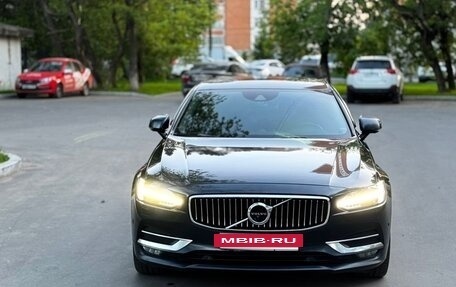 Volvo S90 II рестайлинг, 2017 год, 2 350 000 рублей, 4 фотография