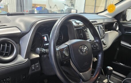 Toyota RAV4, 2018 год, 2 250 000 рублей, 6 фотография