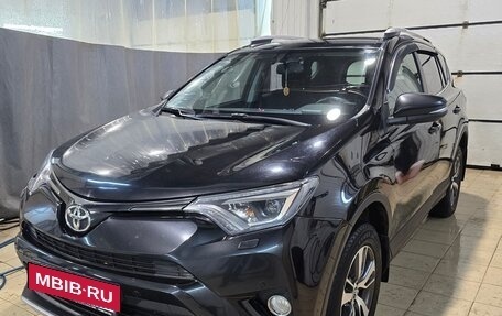 Toyota RAV4, 2018 год, 2 250 000 рублей, 4 фотография