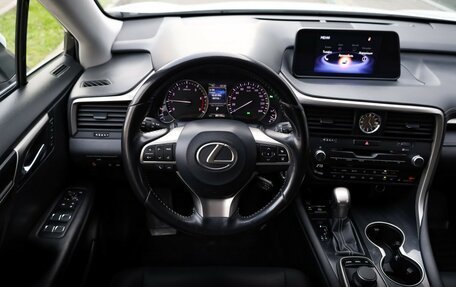 Lexus RX IV рестайлинг, 2018 год, 4 199 000 рублей, 11 фотография