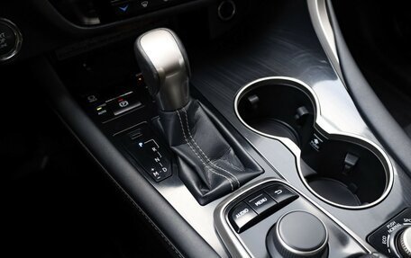 Lexus RX IV рестайлинг, 2018 год, 4 199 000 рублей, 22 фотография