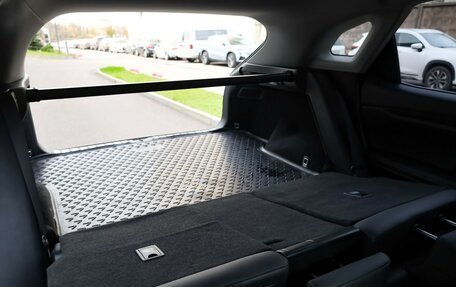 Lexus RX IV рестайлинг, 2018 год, 4 199 000 рублей, 32 фотография
