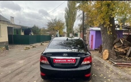 Hyundai Solaris II рестайлинг, 2012 год, 700 000 рублей, 6 фотография