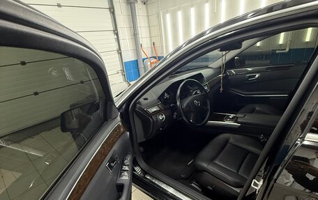 Mercedes-Benz E-Класс, 2012 год, 2 090 000 рублей, 15 фотография