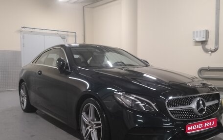 Mercedes-Benz E-Класс, 2019 год, 4 900 000 рублей, 1 фотография