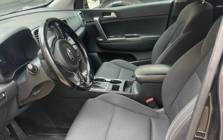 KIA Sportage IV рестайлинг, 2017 год, 1 800 000 рублей, 5 фотография