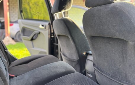 Ford Focus II рестайлинг, 2006 год, 580 000 рублей, 23 фотография