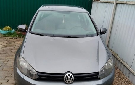 Volkswagen Golf VI, 2010 год, 700 000 рублей, 1 фотография