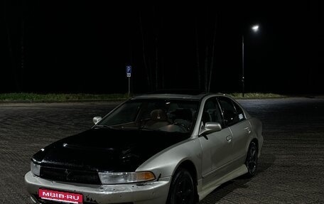 Mitsubishi Galant VIII, 2000 год, 330 000 рублей, 1 фотография