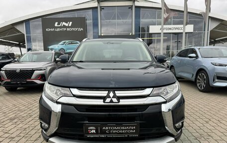 Mitsubishi Outlander III рестайлинг 3, 2018 год, 1 900 000 рублей, 7 фотография