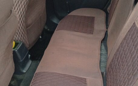 Mazda Familia Y11, 1999 год, 450 000 рублей, 2 фотография