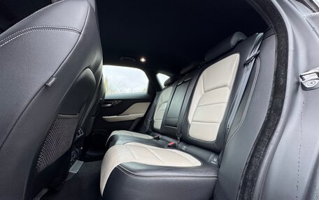 Jaguar F-Pace, 2018 год, 2 920 000 рублей, 20 фотография