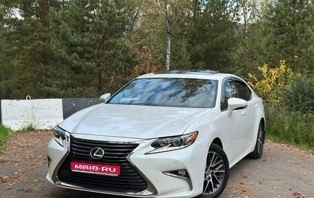 Lexus ES VII, 2015 год, 2 700 000 рублей, 1 фотография
