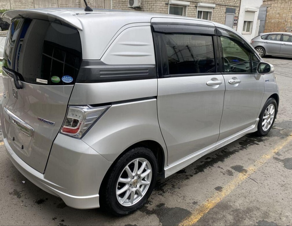 Honda Freed I, 2012 год, 1 980 000 рублей, 1 фотография