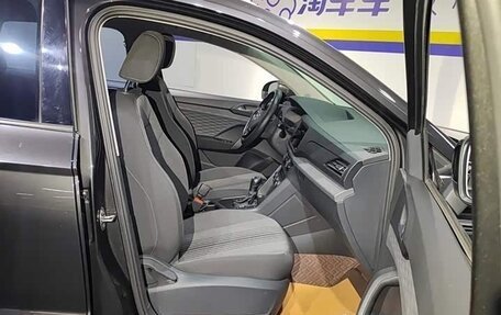 Volkswagen Tiguan II, 2022 год, 2 100 000 рублей, 8 фотография