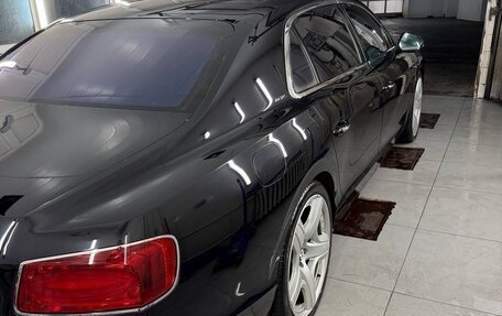 Bentley Flying Spur II, 2013 год, 8 000 000 рублей, 5 фотография