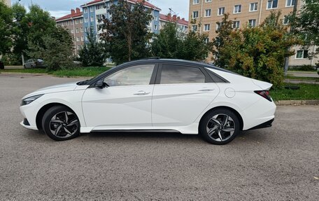 Hyundai Elantra, 2021 год, 1 600 000 рублей, 6 фотография