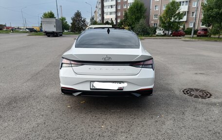 Hyundai Elantra, 2021 год, 1 600 000 рублей, 5 фотография