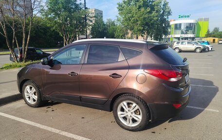 Hyundai ix35 I рестайлинг, 2010 год, 900 000 рублей, 4 фотография