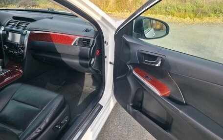 Toyota Camry, 2013 год, 1 700 000 рублей, 15 фотография
