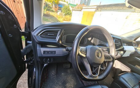 Volkswagen Multivan T6 рестайлинг, 2020 год, 6 500 000 рублей, 4 фотография