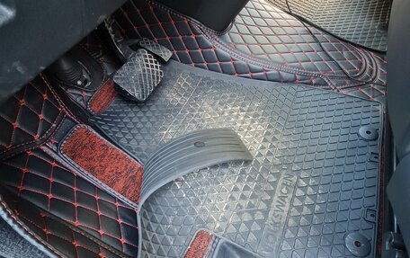 Volkswagen Multivan T6 рестайлинг, 2020 год, 6 500 000 рублей, 5 фотография