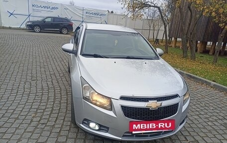 Chevrolet Cruze II, 2010 год, 780 000 рублей, 2 фотография