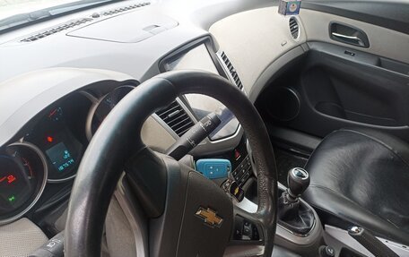 Chevrolet Cruze II, 2010 год, 780 000 рублей, 14 фотография