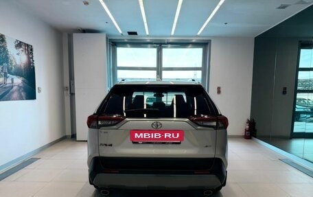 Toyota RAV4, 2020 год, 3 550 000 рублей, 7 фотография