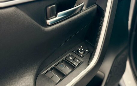 Toyota RAV4, 2020 год, 3 550 000 рублей, 11 фотография