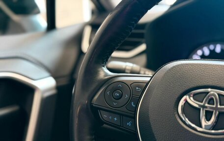 Toyota RAV4, 2020 год, 3 550 000 рублей, 14 фотография