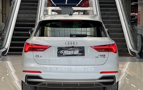 Audi Q3, 2022 год, 2 400 000 рублей, 5 фотография