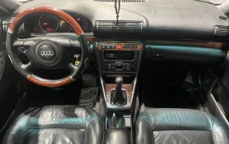 Audi A4, 2000 год, 300 000 рублей, 7 фотография