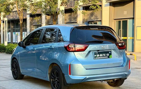 Honda Fit, 2021 год, 1 100 000 рублей, 7 фотография