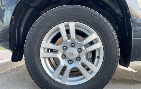 Toyota Land Cruiser Prado 150 рестайлинг 2, 2010 год, 2 000 000 рублей, 11 фотография