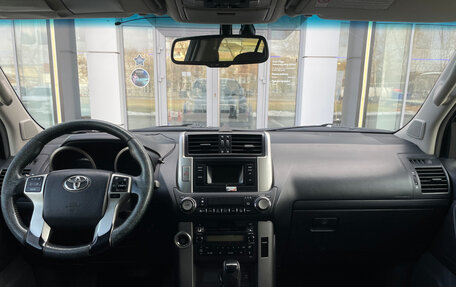 Toyota Land Cruiser Prado 150 рестайлинг 2, 2010 год, 2 000 000 рублей, 22 фотография