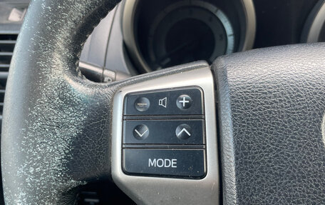 Toyota Land Cruiser Prado 150 рестайлинг 2, 2010 год, 2 000 000 рублей, 26 фотография