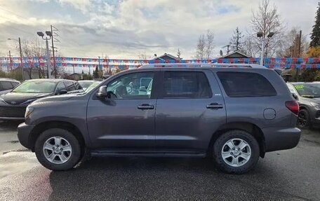 Toyota Sequoia, 2022 год, 9 697 249 рублей, 2 фотография