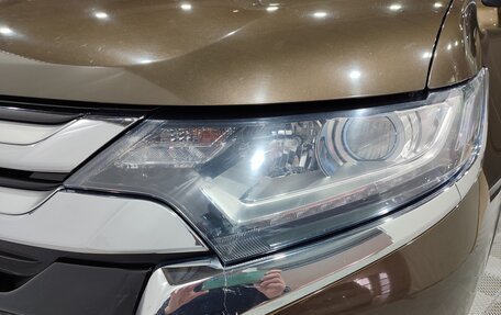 Mitsubishi Outlander III рестайлинг 3, 2018 год, 1 900 000 рублей, 9 фотография